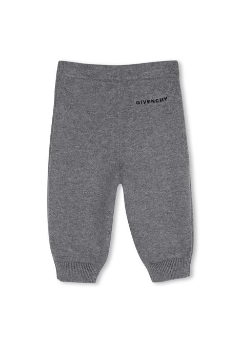 Completo pantaloni e cardigan GIVENCHY KIDS | H31295A47